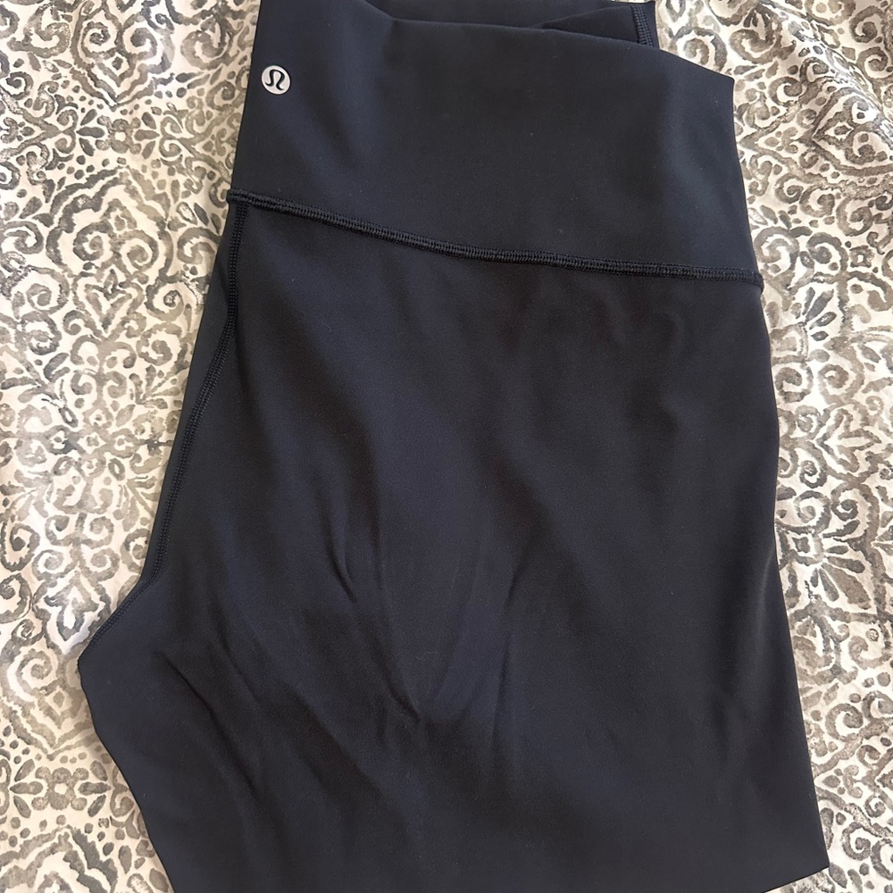 Lululemon Black Wunder under 25” high rise  Leggings